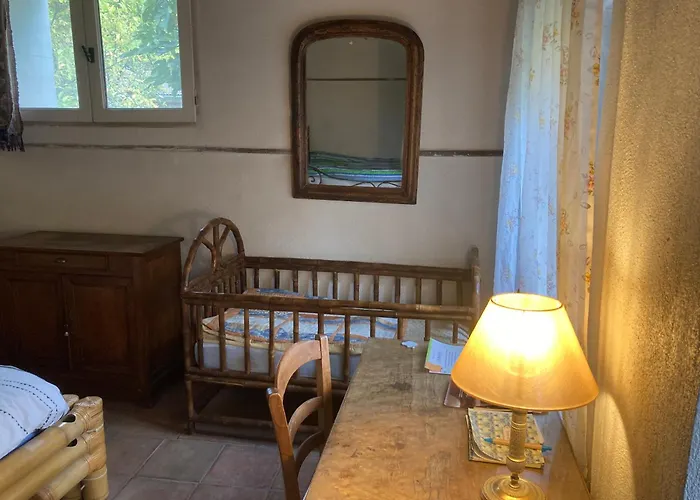 Un Mazet En Famille Dans Le Jardin Apartmán *